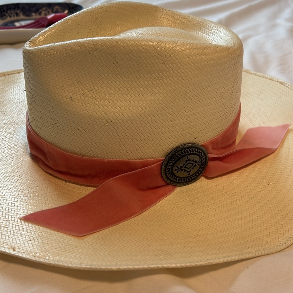 Charlie 1 Horse Old Apache 3 3/4" Brim Cowboy Western Hat
Woven Straw Pink Band - Picture 3 of 7